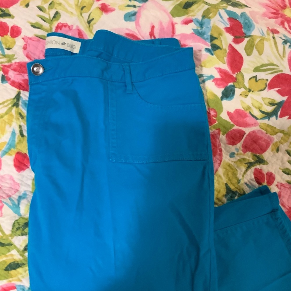 Teal Plus Capri